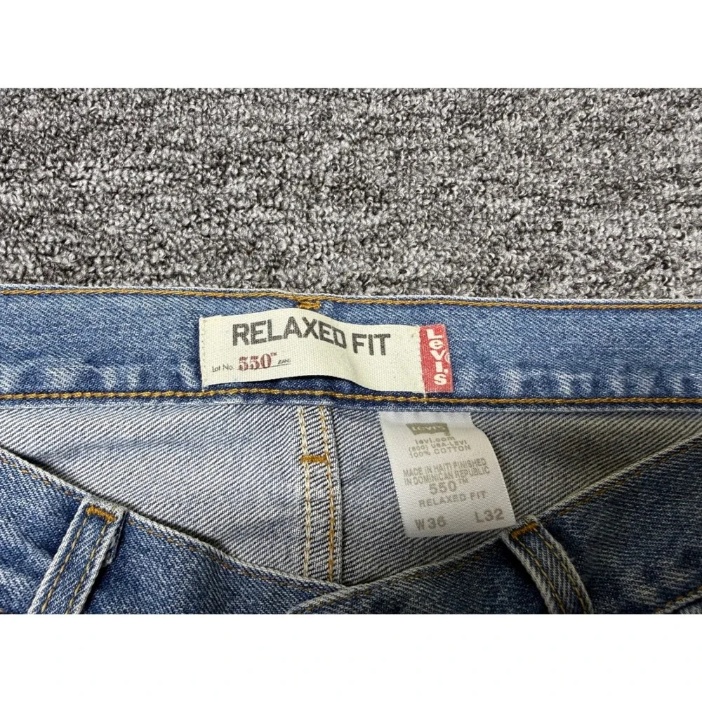 Levis 550 Relaxed Fit Jeans Mens 36x32 Blue Medium Wash Tapered Denim 00550-4891